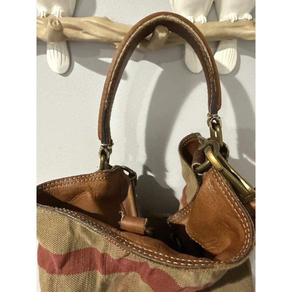 Burberry pre owned